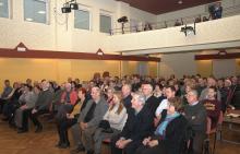 Prijatelji, ki so praznovali z Mavrico, so napolnili radomeljsko dvorano.